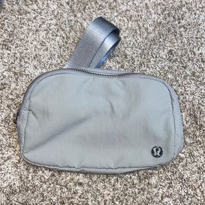 Lulu lemon- Everywhere belt bag- NWT
